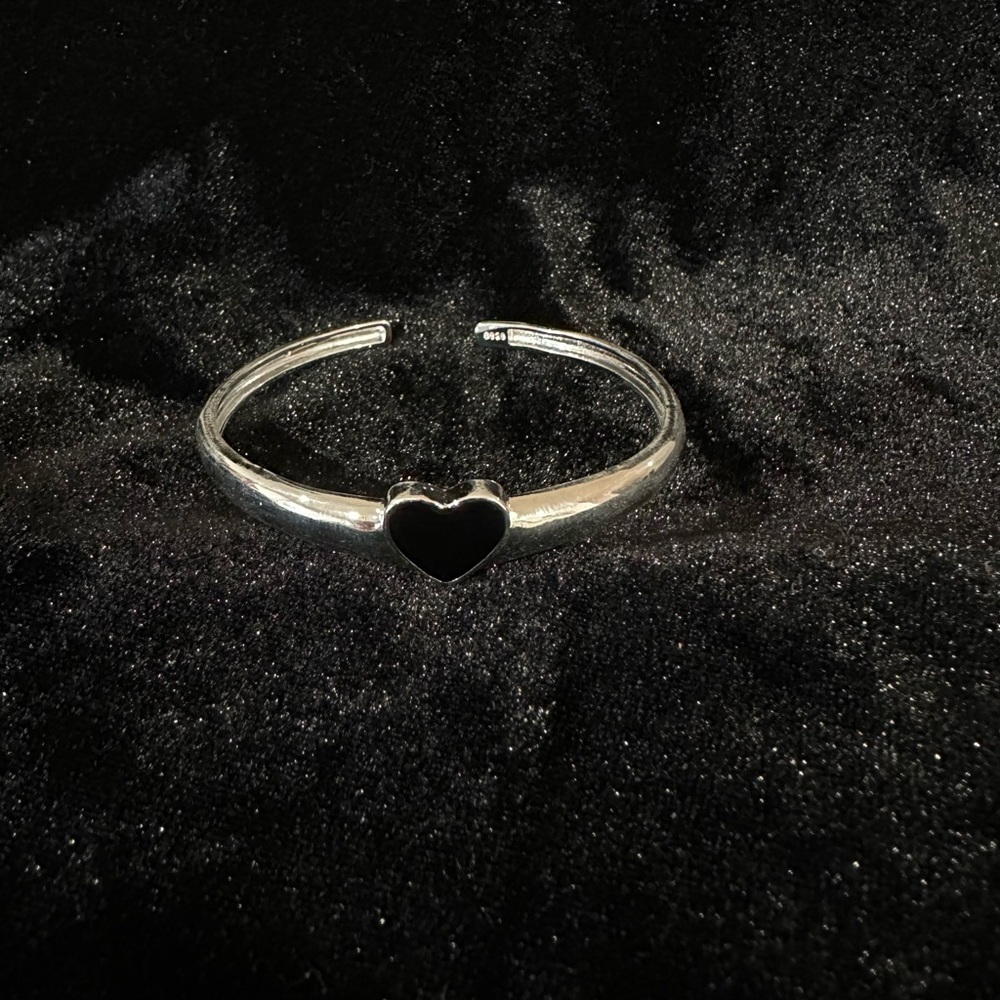 925 STERLING SILVER HEART BANGLE